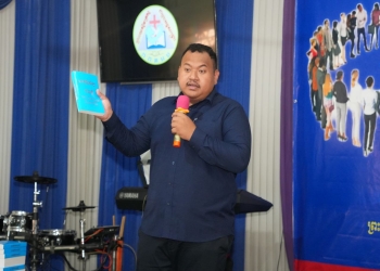 អបអរសាទរការបោះជំរុំយុវជននៅក្នុងខេត្តបាត់ដំបង