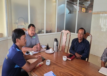 លោកប្រធាន អ៊ួង យូហាន បានចុះសួរសុខទុក្ខក្រុមការងារនៅខេត្តក្រចេះ